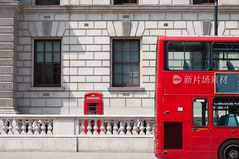 伦敦公共汽车和红色电话亭