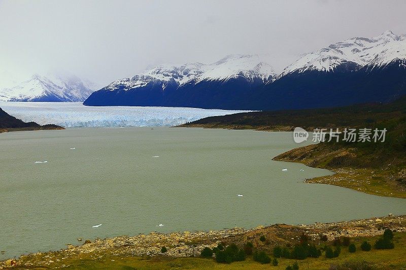 莫雷诺冰川，小型游轮，阿根廷湖，巴塔哥尼亚，卡拉法特