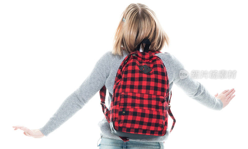 z一代少女学生运动穿暖和的衣服和抱包