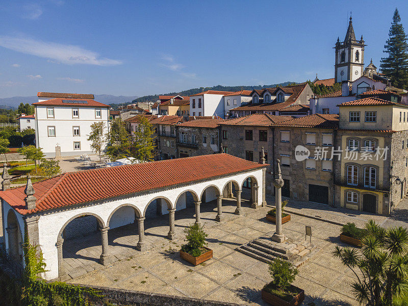 葡萄牙巴萨桥的颈手枷和旧市场
