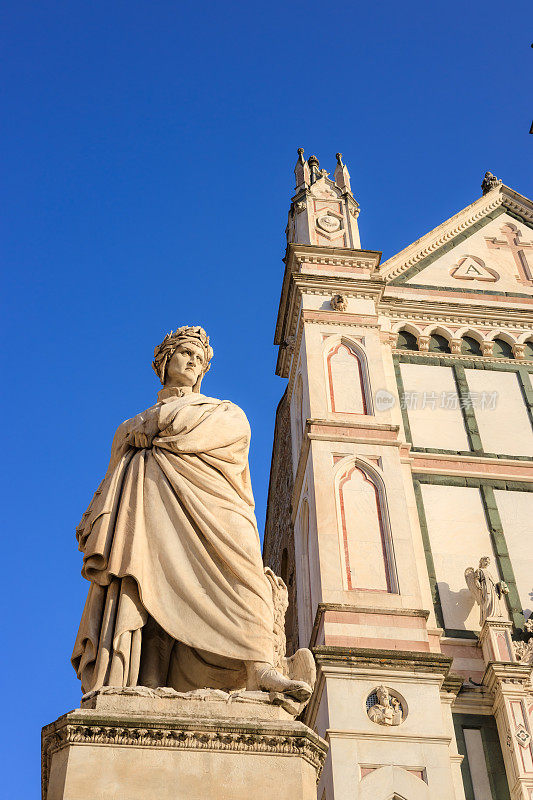 但丁雕像在圣十字大教堂，佛罗伦萨美术