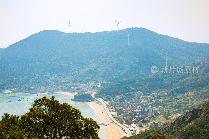 福建省福州市连江县渔村风光与海洋天际线