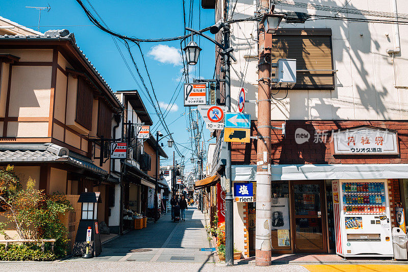 日本京都的龙马街日本传统购物街