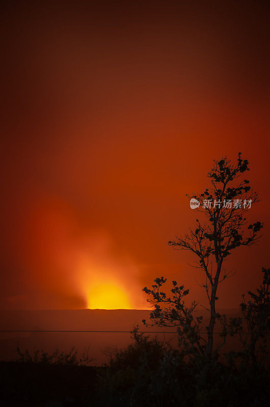 夏威夷火山夜间的辉光