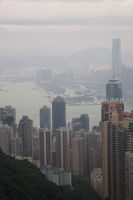 从太平山顶眺望香港天际线