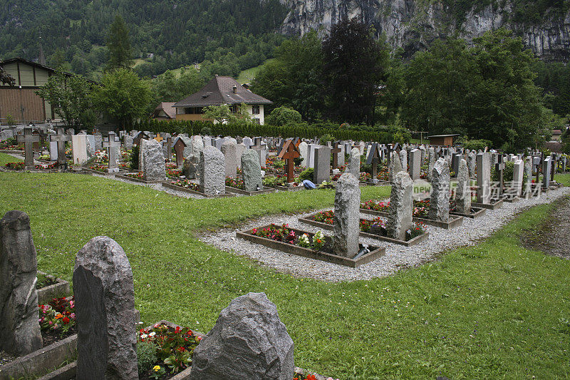 墓地的Lauterbrunnen