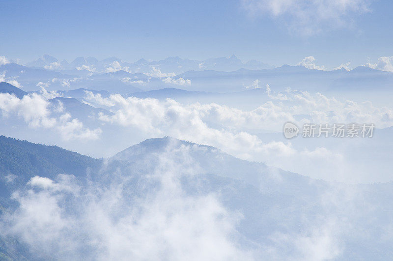 喜马拉雅山脉cloudscape