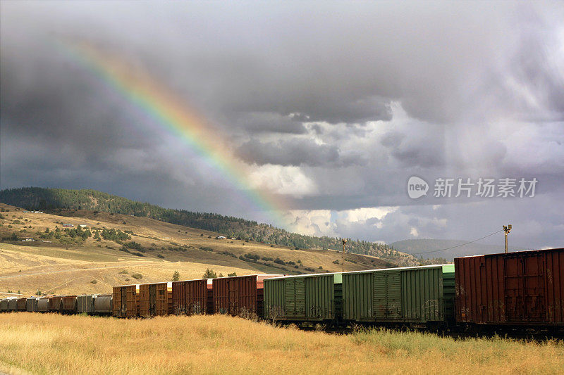 彩虹在火车