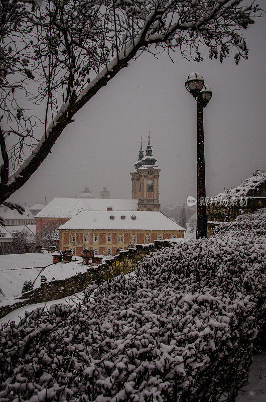 雪景，冬季城市埃格尔，匈牙利