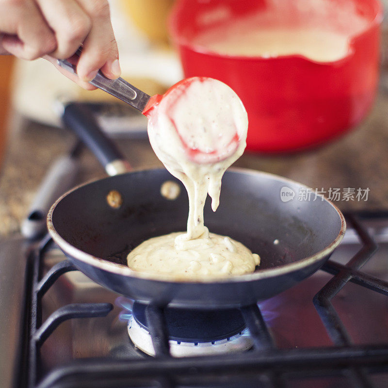 使新鲜的煎饼