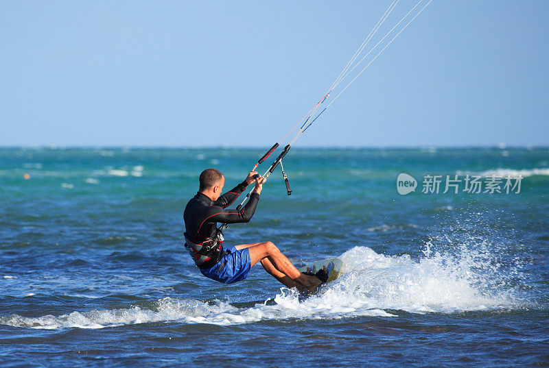 风筝冲浪