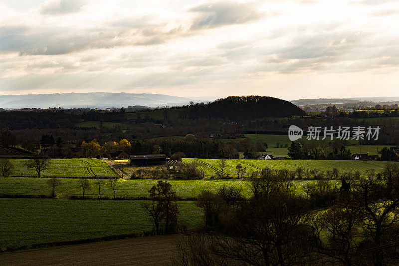 通用的英国鸟瞰景观农田英格兰平原山谷风景