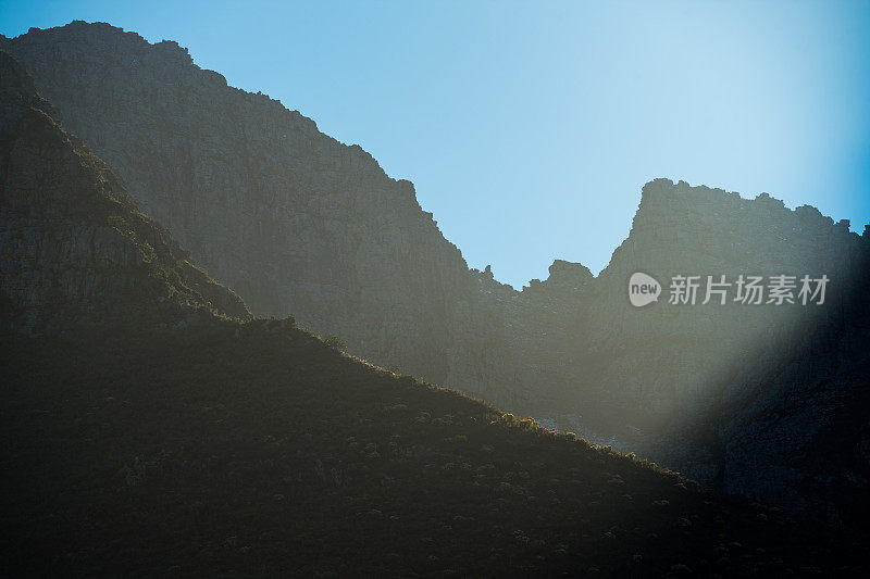 南非西开普省克卢夫山脉的山地景观