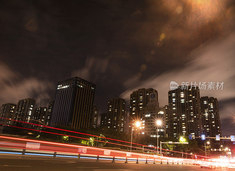 日照夜景