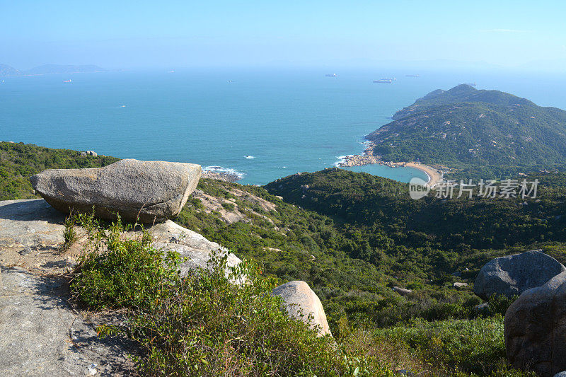 从香港南丫岛岭角山俯瞰全景