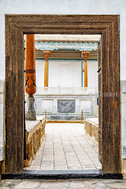 乌兹别克斯坦布哈拉附近的吉杜万清真寺