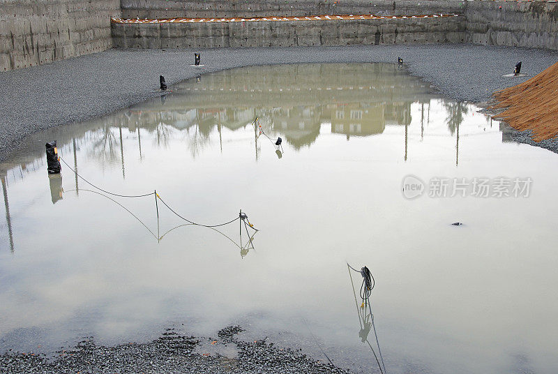 建设项目因经济不景气而停滞