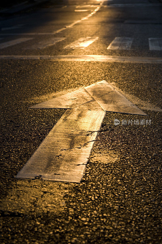 箭头上道路行驶