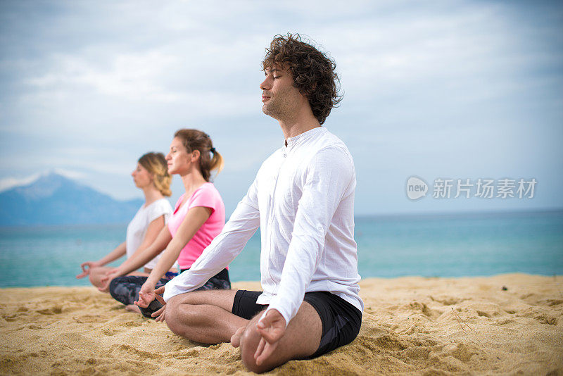 通过瑜伽找到内心的平静