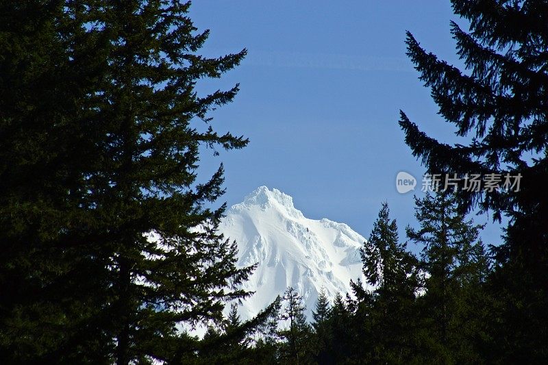 杰弗逊山隐形峰会