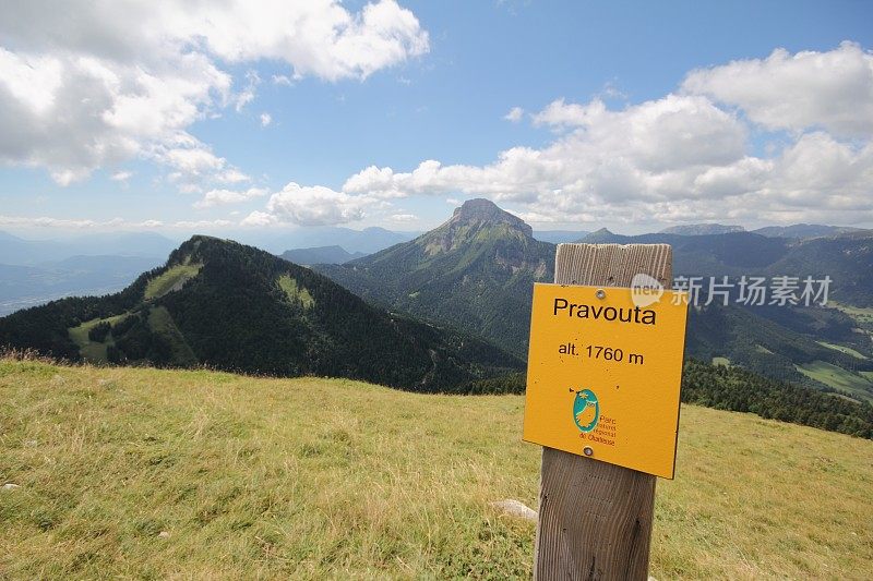 查特雷兹的右山