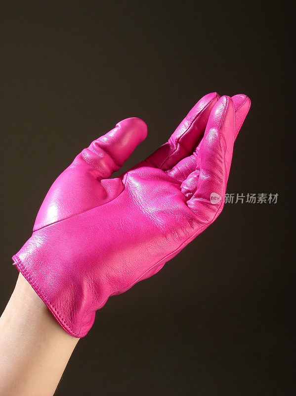 粉红色的手套