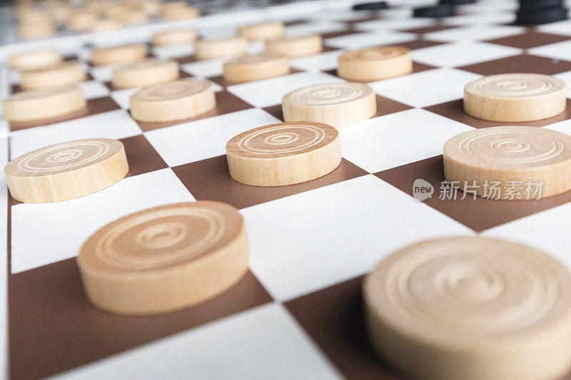 跳棋游戏