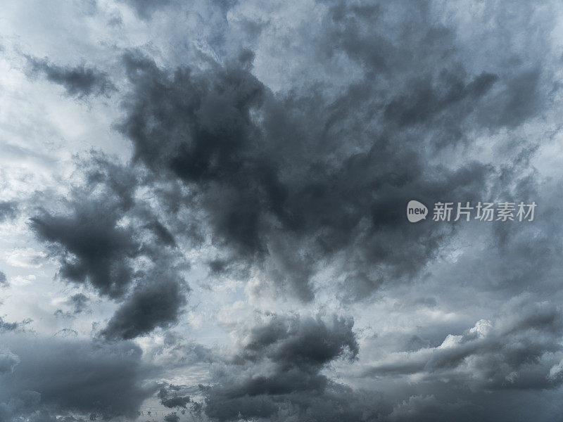 暴风雨云背景