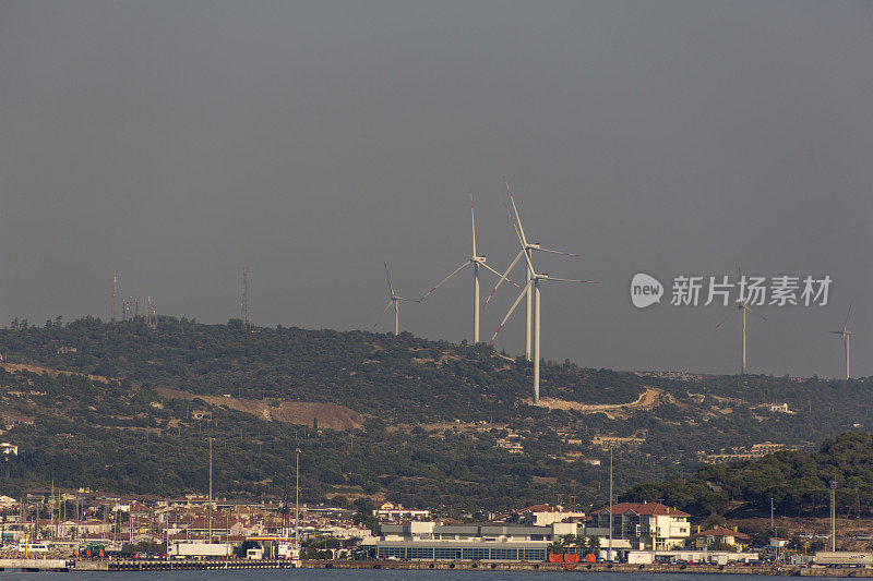 土耳其伊兹密尔夏季度假小镇海岸的建筑物