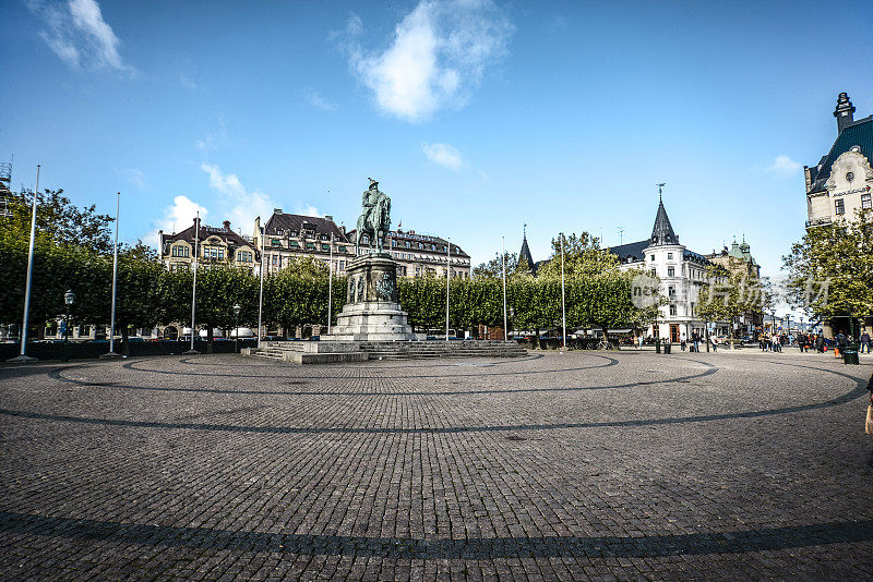 瑞典马尔默广场和卡尔十世古斯塔夫国王骑马雕像