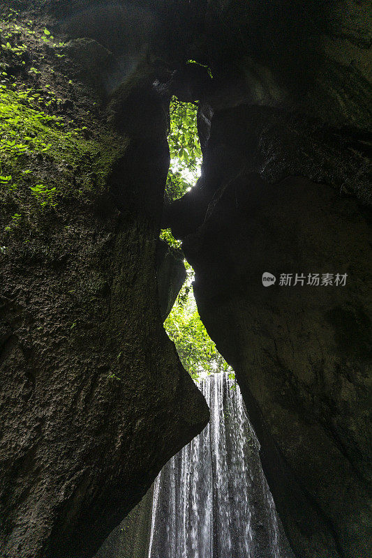 巴厘岛的瀑布，乌布