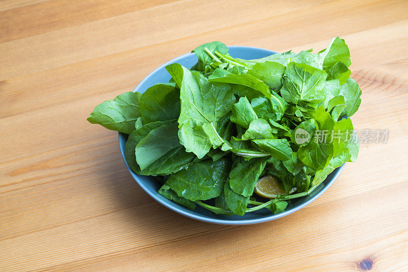 新鲜芝麻菜图片