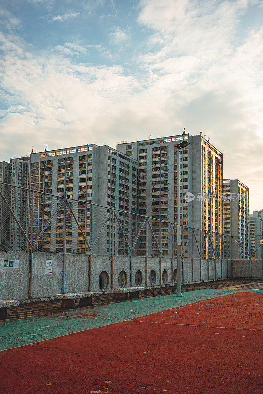 香港屯门旧公共屋苑的外观