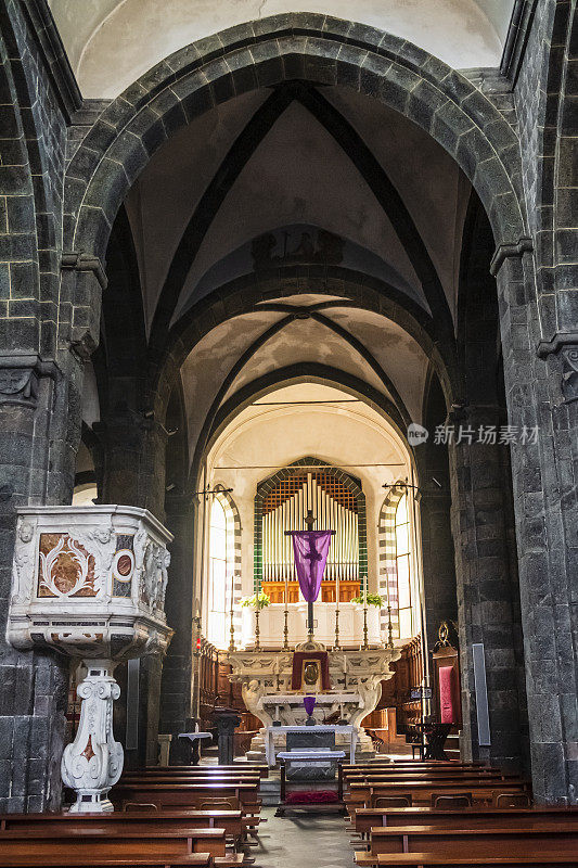 意大利利古利亚莱万托圣安德里亚教堂内部