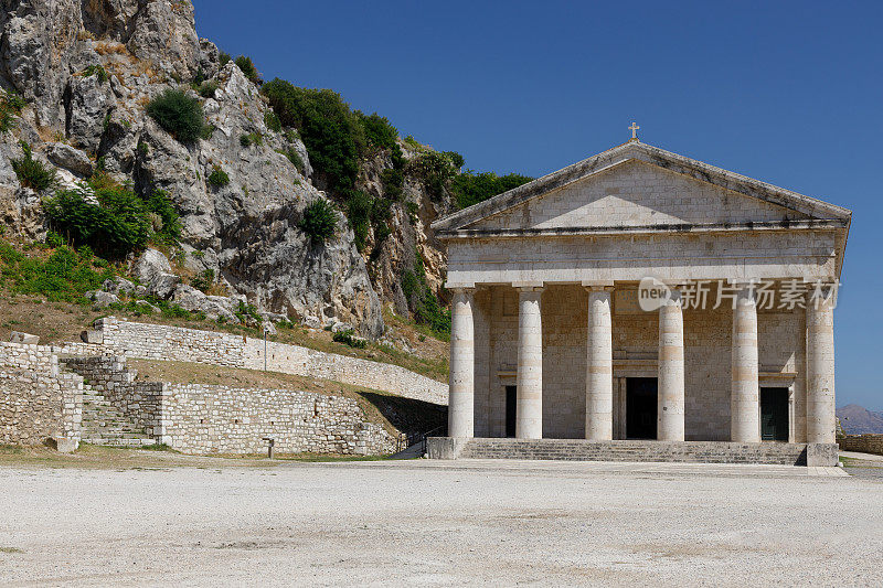 科孚岛Kerkyra的希腊神庙。