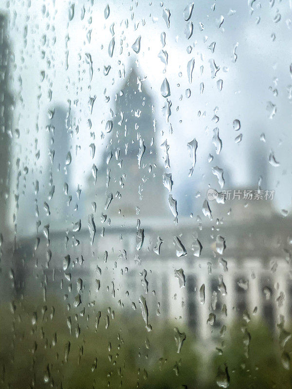 曼哈顿的雨