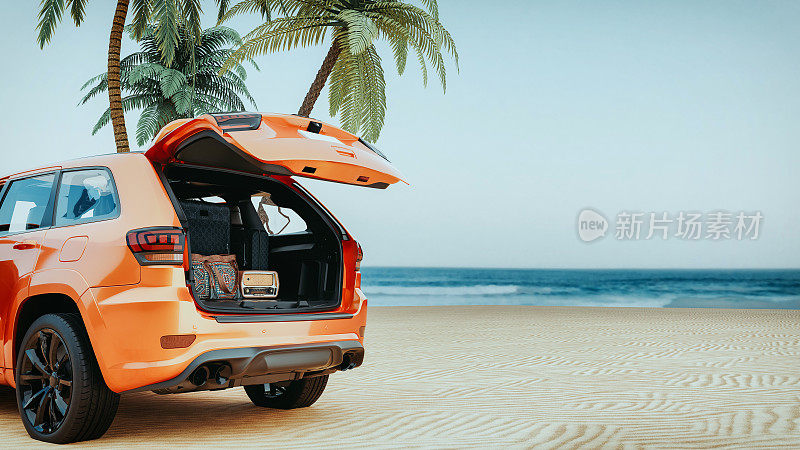 一辆开着后备箱的橙色SUV停在沙滩上。
