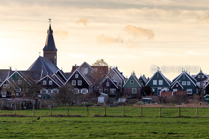 荷兰马肯的教堂镇。