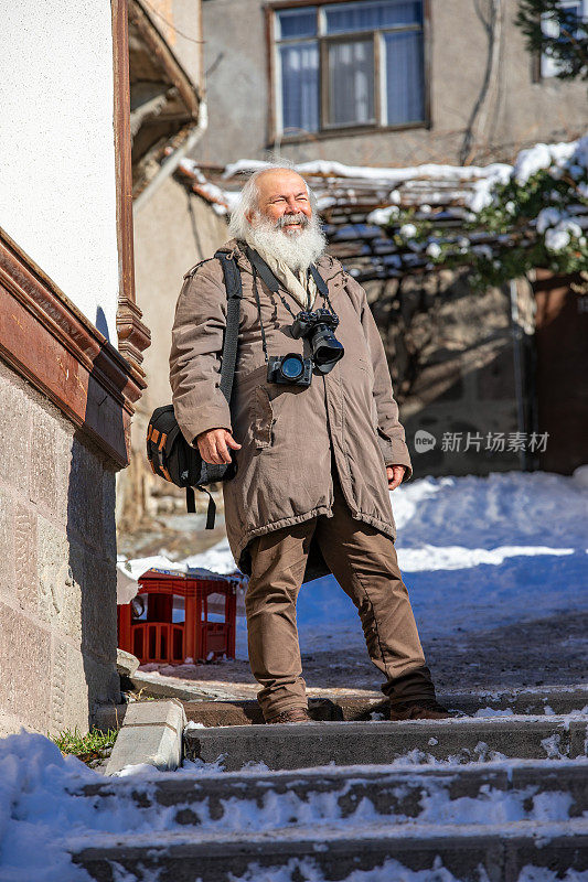 高级男摄影师