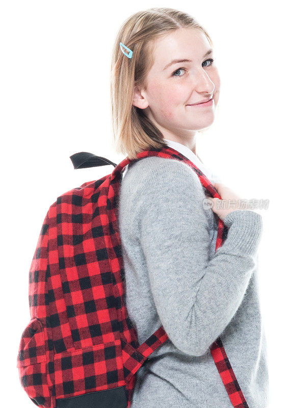 z一代的少女高中生穿着polo衫拿着包