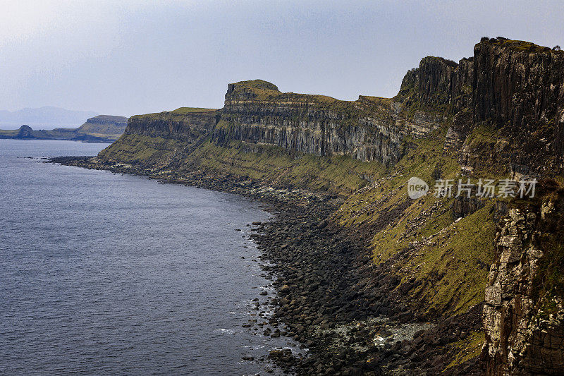 苏格兰斯凯岛的海岸景色