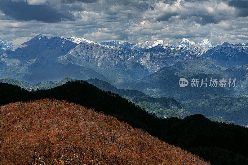 从Primorska，斯洛文尼亚，欧洲，Jalovec的芒加特山