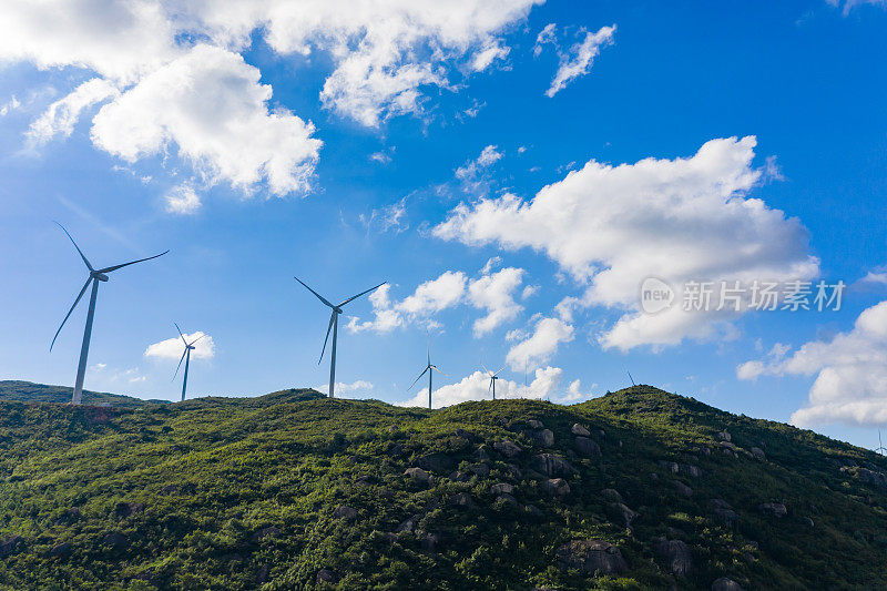 风力发电大面积分布在山区