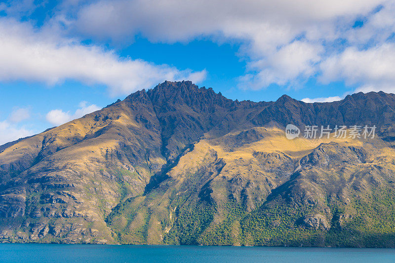 昆斯敦南岛法玛斯的全景