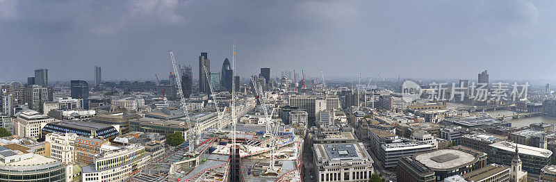 伦敦屋顶和摩天大楼城市全景