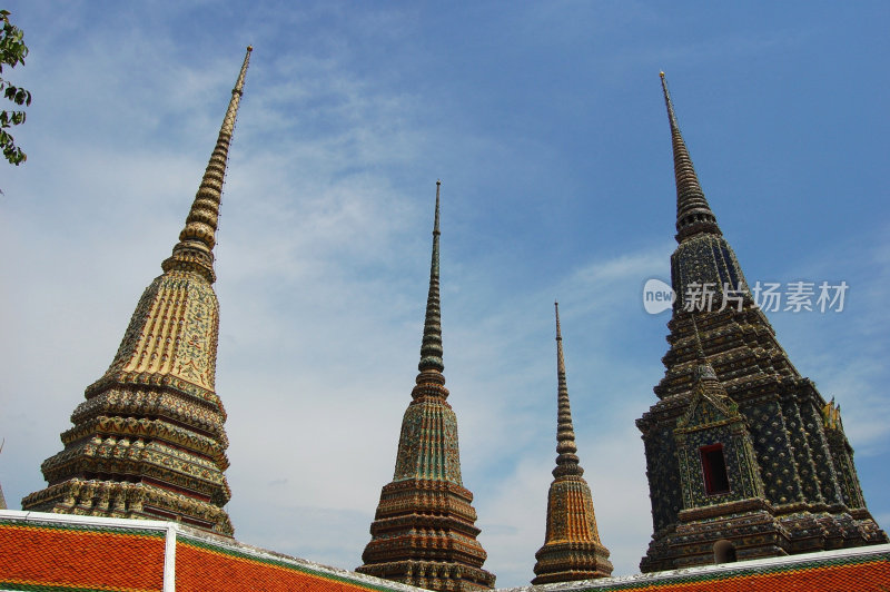 泰国曼谷卧佛寺装饰的佛塔。