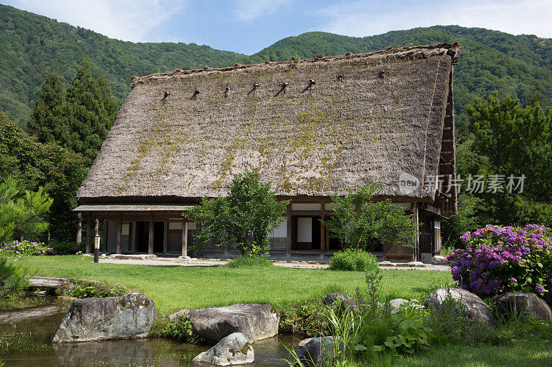 日本的世界遗产白川湖