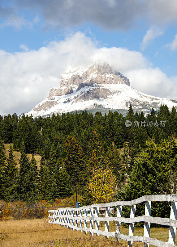 秋天的皇冠山