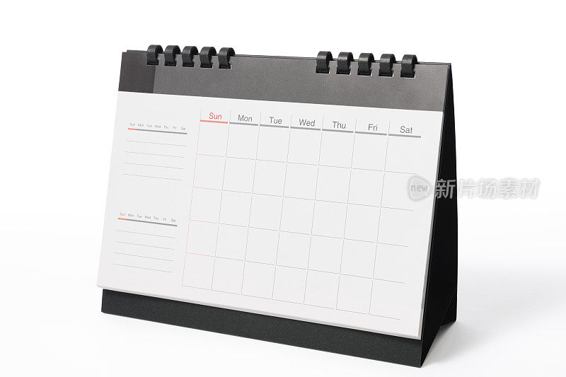 空白桌面日历在白色背景上的孤立镜头