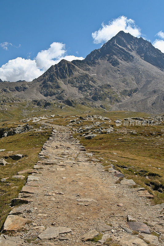 山间的小路